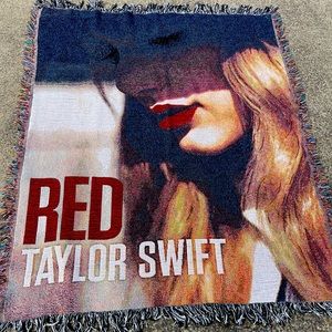NWOT Taylor Swift Red Album Woven Blanket